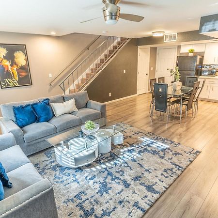 Spacious 2-Bedroom Townhouse With Pool & Private Patio In Central Las Vegas Buitenkant foto