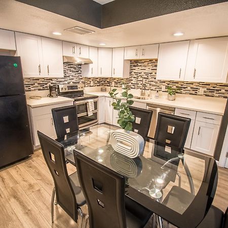 Spacious 2-Bedroom Townhouse With Pool & Private Patio In Central Las Vegas Buitenkant foto