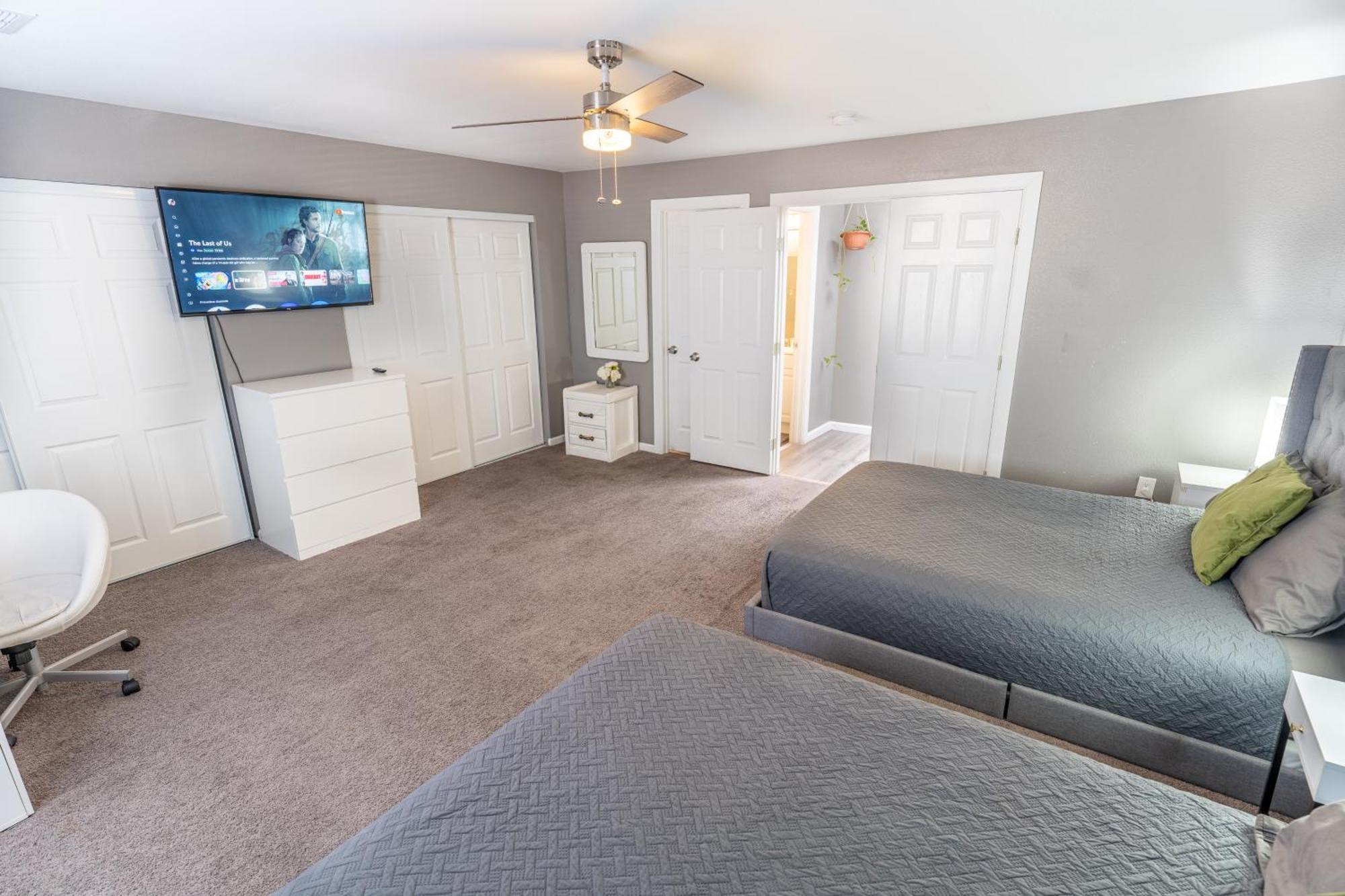 Spacious 2-Bedroom Townhouse With Pool & Private Patio In Central Las Vegas Buitenkant foto